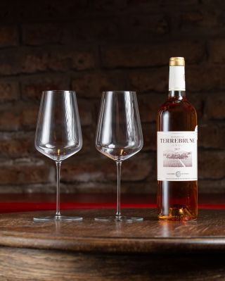 Nevíte, co pod stromeček pro někoho, kdo „už má všechno“? Darujte mu naší dárkovou sadu! 🍷 Naše vánoční sety obsahují: 🍷...